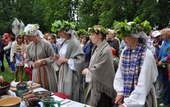 ����� ���� � ������������ ����� (����)