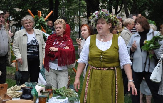 ����� ���� � ������������ ����� (����)