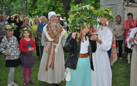 ����� ���� � ������������ ����� (����)