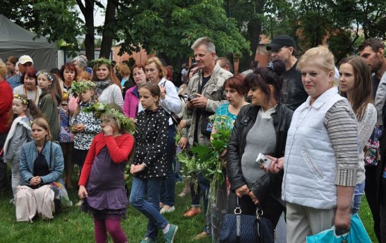 ����� ���� � ������������ ����� (����)