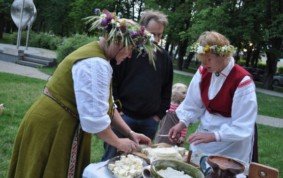 ����� ���� � ������������ ����� (����)