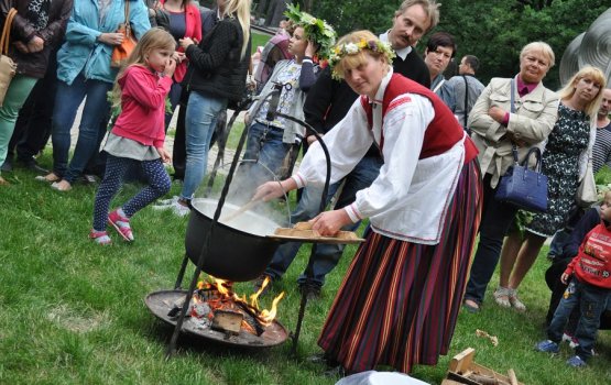 ����� ���� � ������������ ����� (����)