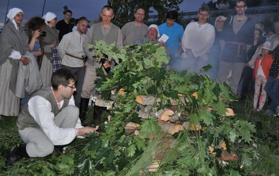 ����� ���� � ������������ ����� (����)