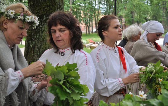 ����� ���� � ������������ ����� (����)