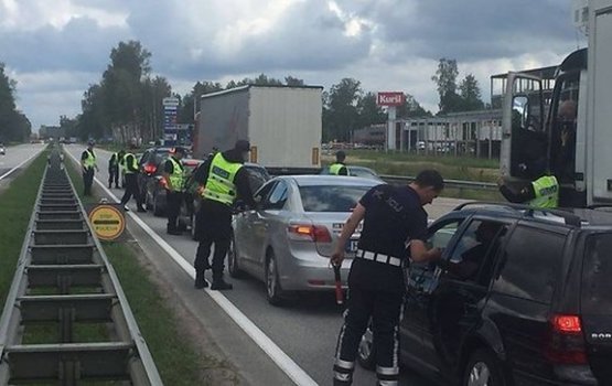 Во время рейдов полиция проверила 22,7 тысяч автоводителей