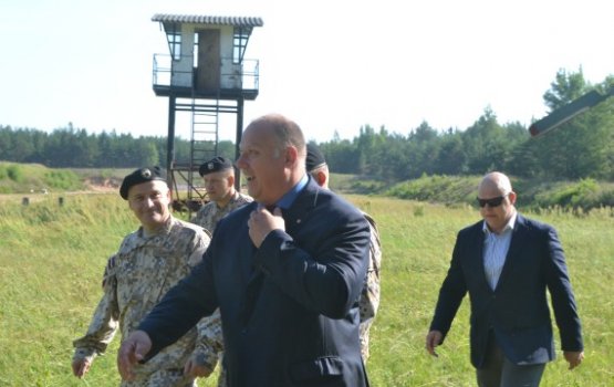 ������� ������� ��������� ��������� ������� � �������������� ����