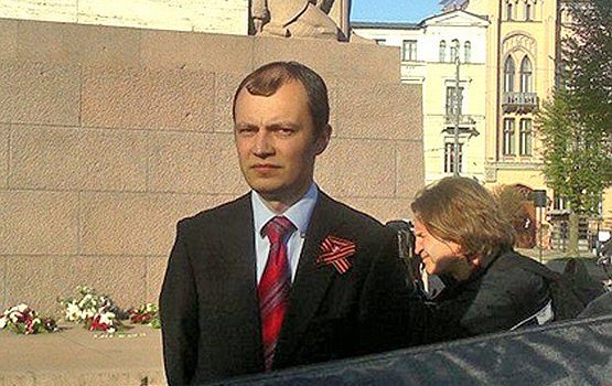 Организатора «Бессмертного полка» в Юрмале оштрафовали за рекламу шествия