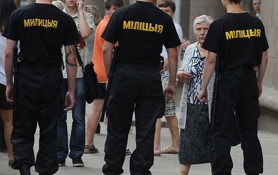 В Минске мужчины в масках устроили резню в ТЦ