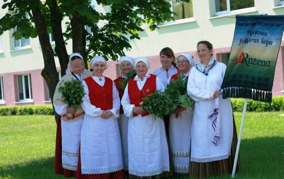 � ���������� ��������� ������ � ������