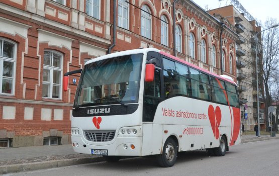 В Даугавпилсской думе сегодня принимают кровь