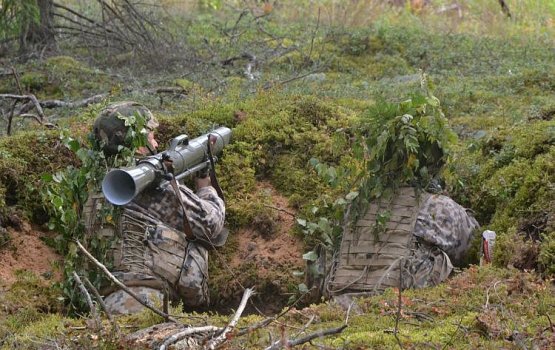 � ������� ���� � ����������� �������� ����� 900 �������