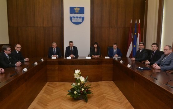 ����� ���������� ������� �� ������� � ������������ ������