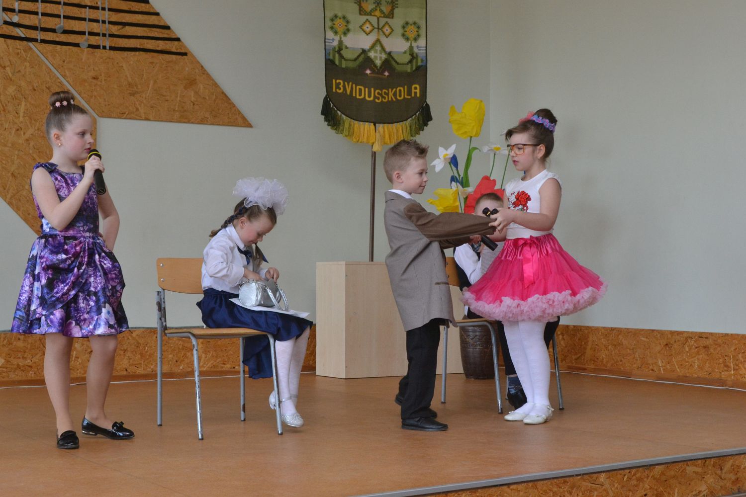 ��������� ������ � 13-� ������� �����: ����� ������ � �����