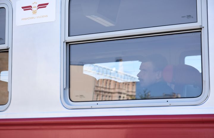 Глава Pasa&#382;ieru vilciens: вместо "дизелей" в Латвии могут появиться пассажирские поезда с двухэтажными вагонами