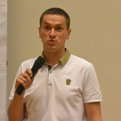 Мэр сказал старшим домов то, что они хотели услышать