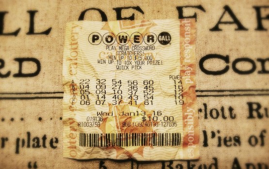 ���������� �������������� ���������� �������� ������� Powerball � ������� 758,7 ��� ��������