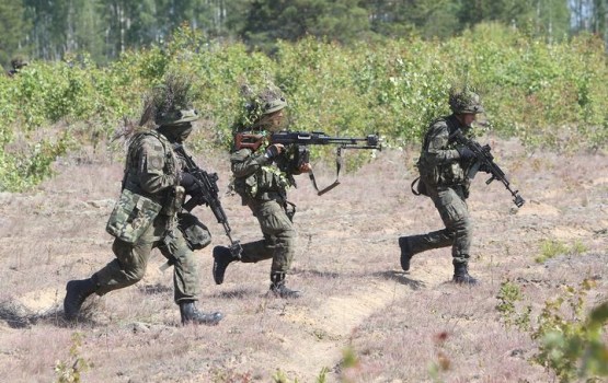 В армии проходит проверка боеготовности