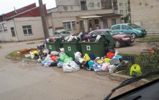 Стихийная свалка на улице Лиела Дарза