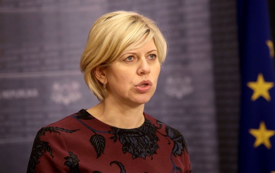 Чакша: "В Латвии можно смело рожать в любом родильном отделении"