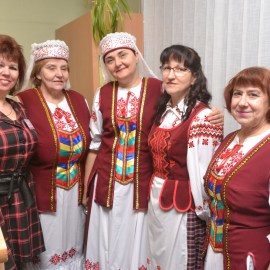 С любовью и искренностью
