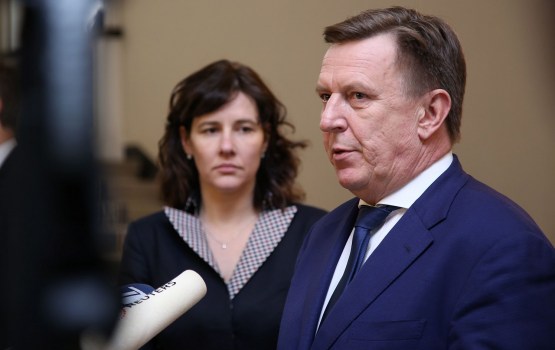 �� ������ ��� ����������� ������� ��������� ��������� �100 ������� � �������� ������