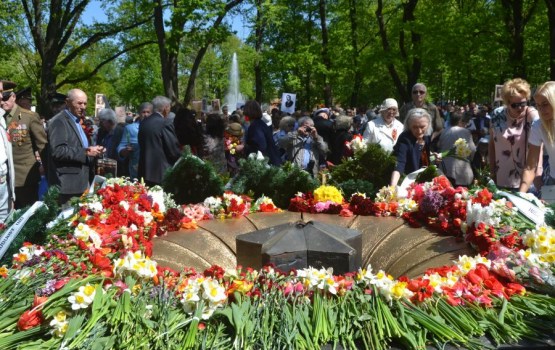 Бессмертный полк. «И встали в строй погибшие с живыми…»