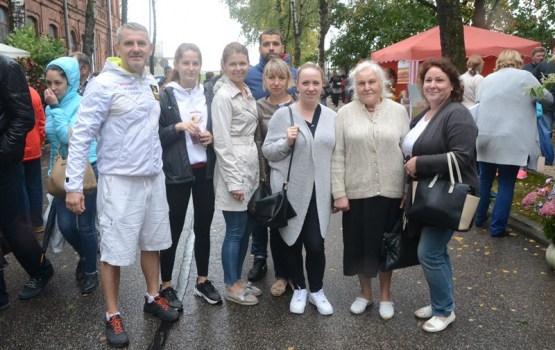 Улица Ригас угостила и порадовала на славу! (ФОТО)