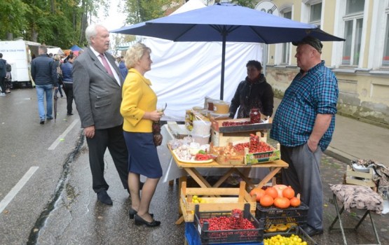Улица Ригас угостила и порадовала на славу! (ФОТО)