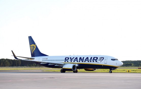   Ryanair      