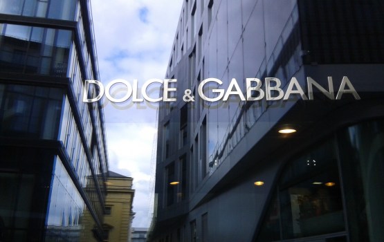 Dolce & Gabbana отложил показ одежды в Шанхае из-за обвинений в расизме (ВИДЕО)