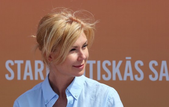 Инета Радевич подала в отставку