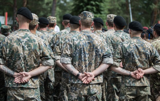 Несколько должностных лиц НВС подозреваются в присвоении экипировки в крупных размерах