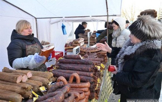 Половина опрошенных считает базарчик на улице Ригас слишком дорогим удовольствием