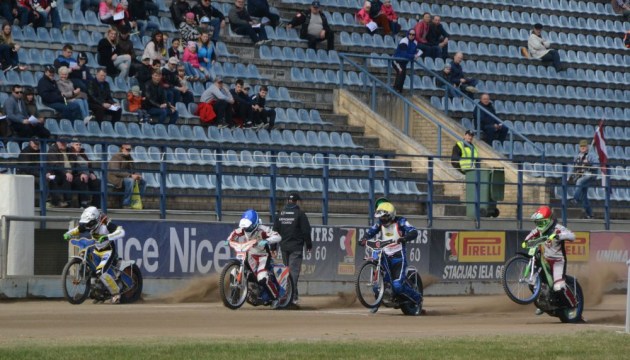 �������: �������������� ������ ������ ����� � ������