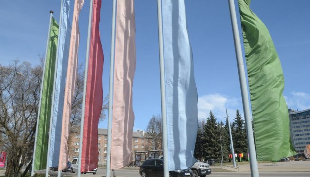 ���������� � ���������� ����� (����)