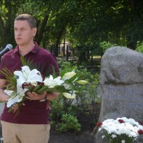 Надо говорить о тех событиях, извлекая уроки…