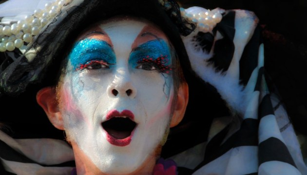 ����� ����� ��������� �������� � ���� ����������