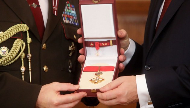 Левитсу вручили Орден Трех Звезд и орден Виестурса I степени