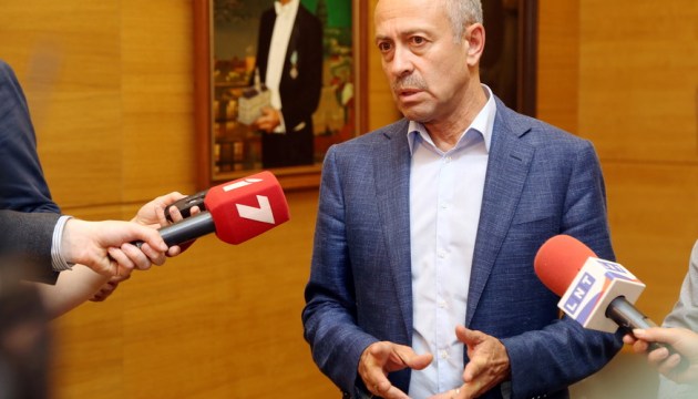 ����� � �������� ��������� �������� �� ���� ���� ����