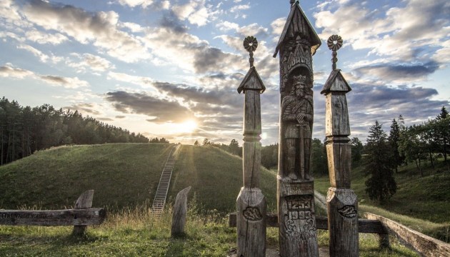 SPAVILNIUS: �����, ����������� ������