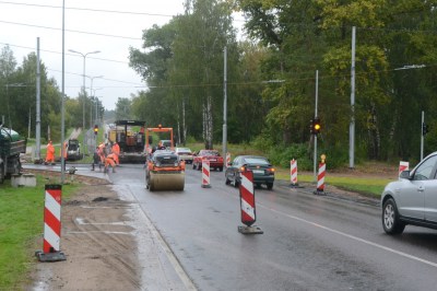Пробки в Стропах: автоводителей просят потерпеть