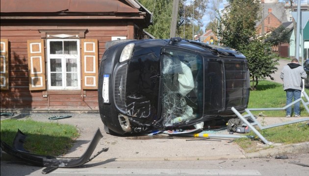 Авария на опасном перекрестке на Новом Строении (ФОТО, ВИДЕО)