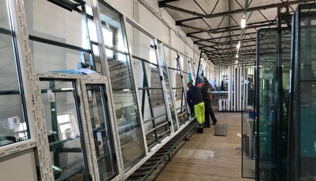 ����������� ���� � ����� �� �������� JOLA-D