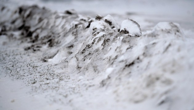 На содержание дорог в зимнем сезоне подготовили 26 тыс. тонн соли