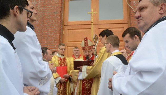 ������ ������� ���������� �� ����� ������ (������������)