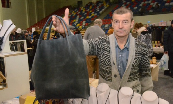 «Чего здесь только нет!»: рождественский базарчик в Олимпийском