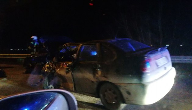 � ������ �� ����� � ���� ������������