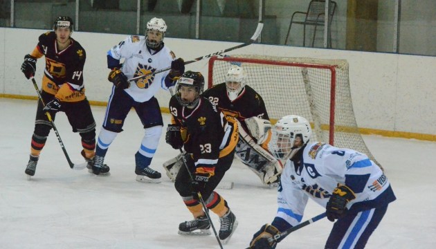 ���������: 6 ����� � ����� � 300 ����