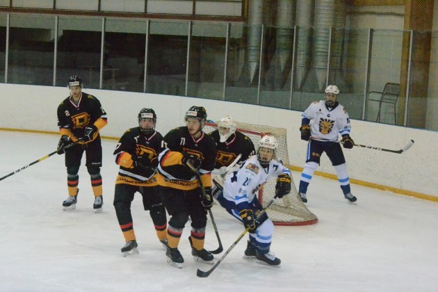 ���������: 6 ����� � ����� � 300 ����