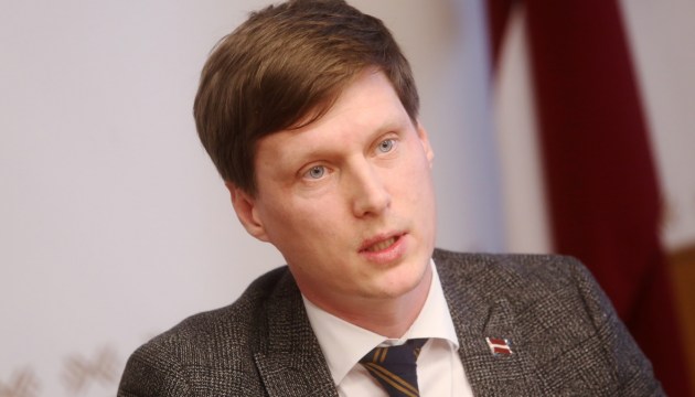 К нам едет министр экономики